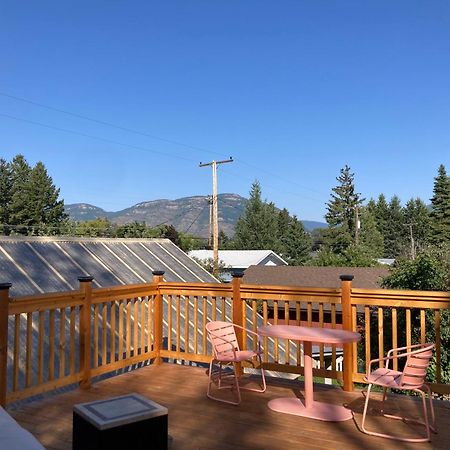 Victorian Guest Getaway-20Mins To Glacier National Park-10Mins To Airport! Columbia Falls Bagian luar foto