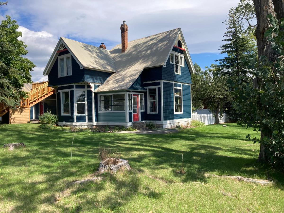 Victorian Guest Getaway-20Mins To Glacier National Park-10Mins To Airport! Columbia Falls Bagian luar foto